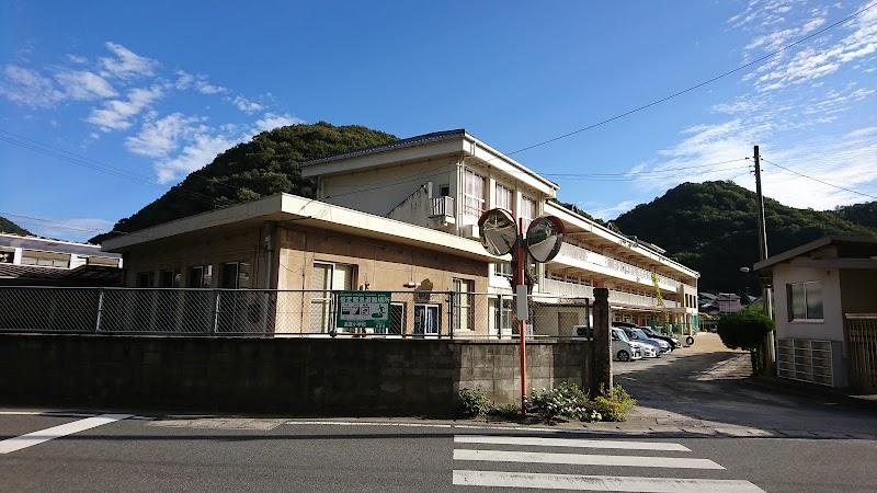 井原市立高屋小学校