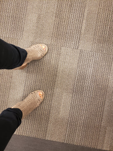 Shoe Store «DSW Designer Shoe Warehouse», reviews and photos, 270 Daniel Webster Hwy, Nashua, NH 03060, USA