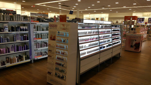 Hair Salon «Ulta Beauty», reviews and photos, 24235 Magic Mountain Pkwy, Valencia, CA 91355, USA