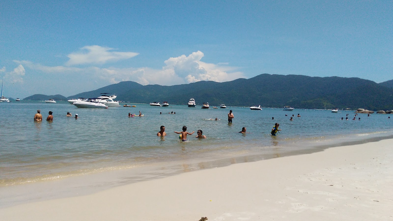 Photo de Praia do Tingua avec un niveau de propreté de très propre