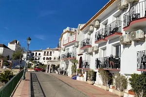 Apartamentos Balcon De Maro image