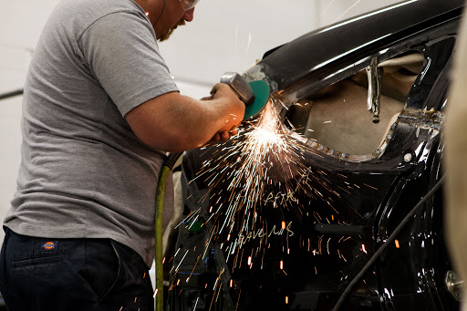 Auto Body Shop «Schaefer AutoBody Centers - Ellisville, MO», reviews and photos, 16109 Manchester Rd, Ellisville, MO 63011, USA