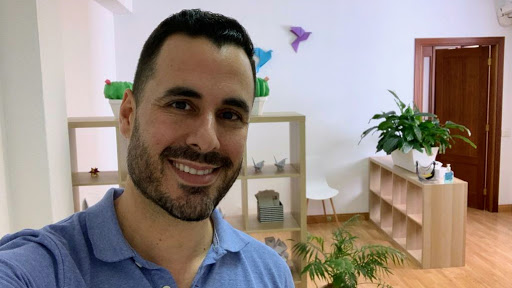 Neftali R. Elorriaga◽Psicólogo en Santa Cruz de Tenerife. Terapia EMDR y abordajes sensibles al Trauma. en Santa Cruz de Tenerife, Santa Cruz de Tenerife