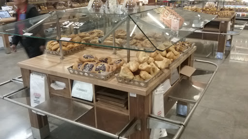 Grocery Store «H-E-B plus!», reviews and photos, 2965 I-35, New Braunfels, TX 78130, USA