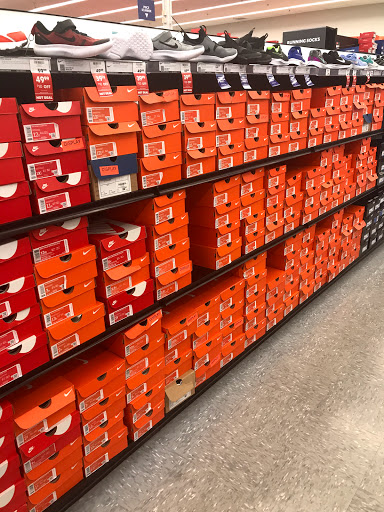 Sporting Goods Store «Academy Sports + Outdoors», reviews and photos, 210 N New Rd, Waco, TX 76710, USA