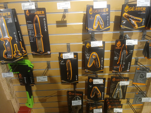 Camping Store «REI», reviews and photos, 3334 W Friendly Ave #140, Greensboro, NC 27410, USA