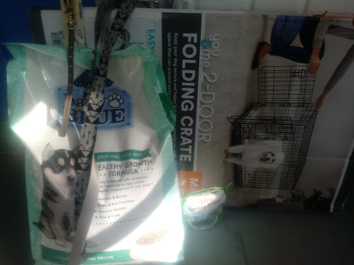 Pet Supply Store «Petco Animal Supplies», reviews and photos, 4820 South Baldwin Road #3B, Orion Township, MI 48359, USA