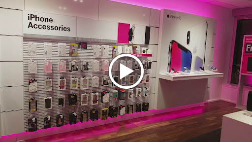 Cell Phone Store «T-Mobile», reviews and photos, 8224 MN-7 #325, St Louis Park, MN 55426, USA