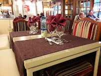 Atmosphère du Restaurant La Terrasse à Bagnoles de l'Orne Normandie - n°7