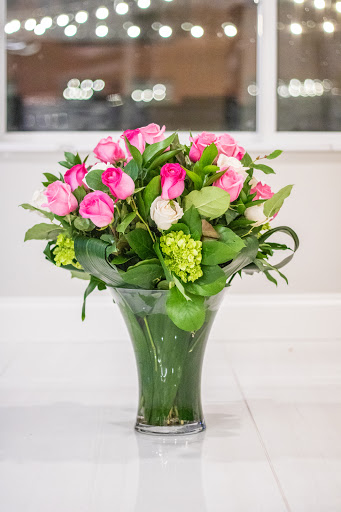 Florist «Arts & Flowers Inc», reviews and photos, 6011 Excelsior Blvd, Minneapolis, MN 55416, USA