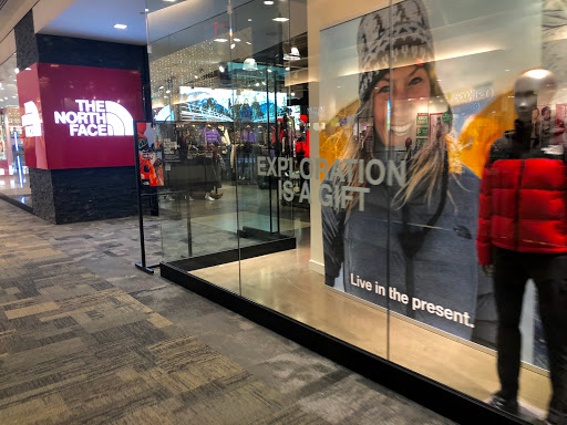 Clothing Store «The North Face», reviews and photos, 250 Granite St, Braintree, MA 02184, USA