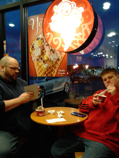 Ice Cream Shop «Cold Stone Creamery», reviews and photos, 6509 Robinson Centre Drive, Pittsburgh, PA 15205, USA