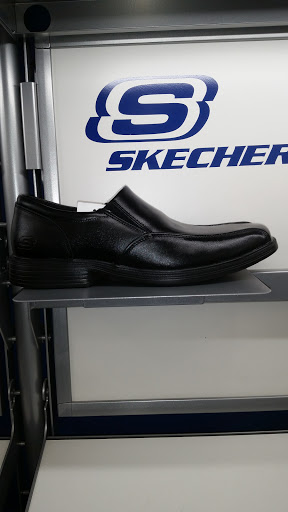 Shoe Store «SKECHERS Factory Outlet», reviews and photos, 163-11 Jamaica Ave, Jamaica, NY 11432, USA