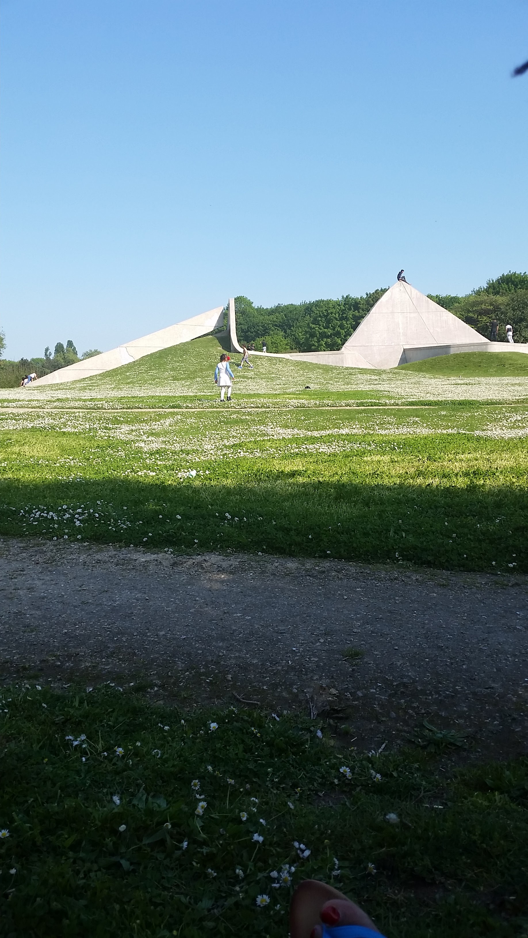 Photo n° 5 de l'avis de Marcy. fait le 19/05/2018 à 14:47