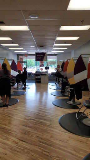 Hair Salon «Great Clips», reviews and photos, 501 Beltline Rd, Collinsville, IL 62234, USA