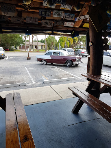 American Restaurant «Paradise Tiki Hut Restaurant and Bar», reviews and photos, 1502 Miramar St, Cape Coral, FL 33904, USA