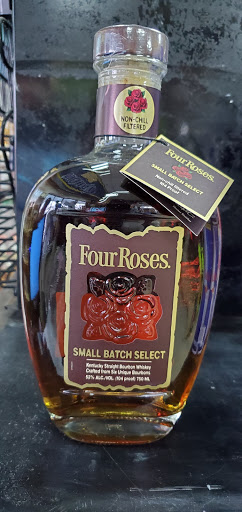 Liquor Store «Wine Vault», reviews and photos, 2 Fairbanks St, Framingham, MA 01701, USA