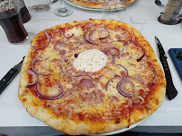 Plats et boissons du Restaurant italien Pizzeria Sainte Marie à Sèvres - n°2