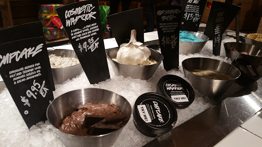 Cosmetics Store «lush fresh handmade cosmetics», reviews and photos, 9090 Destiny USA Dr, Syracuse, NY 13290, USA
