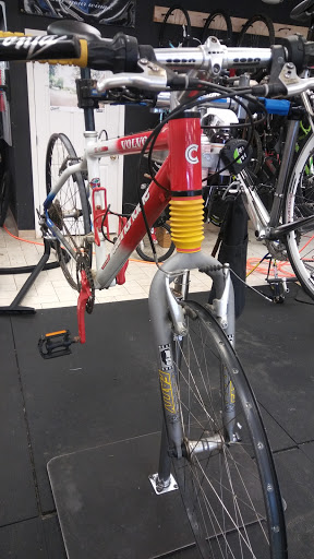 Bicycle Repair Shop «Riverside Bicycle Shop», reviews and photos, 101 N Riverside Dr, Clarksville, TN 37040, USA