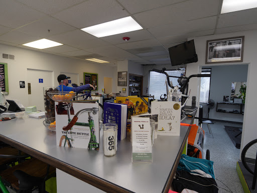 Bicycle Store «Lifestyle Cycle», reviews and photos, 326 S Milwaukee Ave, Libertyville, IL 60048, USA