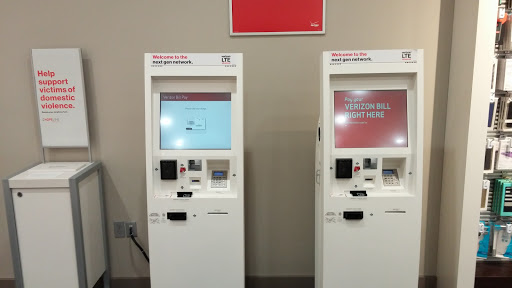 Cell Phone Store «Verizon», reviews and photos, 755 NW Gilman Blvd J, Issaquah, WA 98027, USA