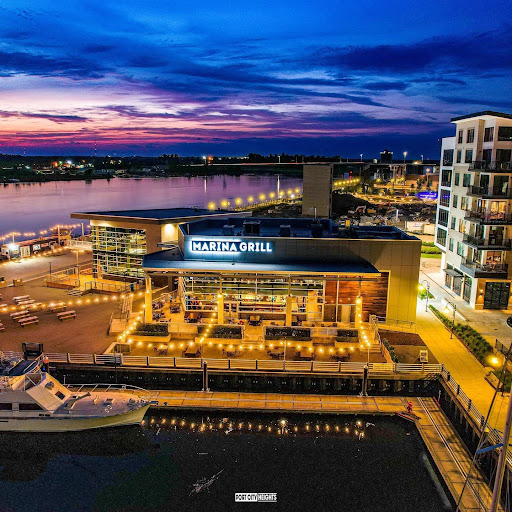 Marina Grill American Restaurant in Wilmington