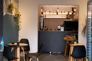 Manolarga Café image