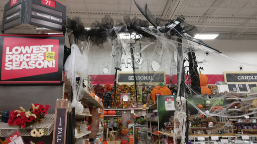 Craft Store «Michaels», reviews and photos, 475 Haggerty Rd, Commerce Charter Twp, MI 48390, USA
