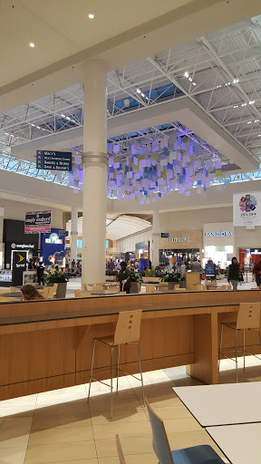 Shopping Mall «Lynnhaven North Shopping Center», reviews and photos, 2720 N Mall Dr, Virginia Beach, VA 23452, USA