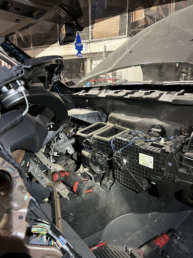 Auto Repair Shop «Brazusa Auto Repair», reviews and photos, 731 Dutton St, Lowell, MA 01854, USA