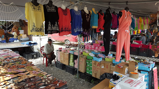 Flea Market «Montana Charlie’s», reviews and photos, 255 S Joliet Rd, Bolingbrook, IL 60440, USA