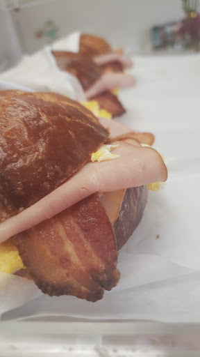 Donut Shop «Family Donut Shop», reviews and photos, 7600 196th St SW #850, Lynnwood, WA 98036, USA