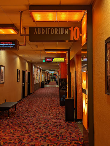 Movie Theater «Cinemark Chesapeake Square and XD», reviews and photos, 2413 Chesapeake Square Ring Rd, Chesapeake, VA 23321, USA