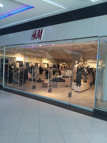 H&M