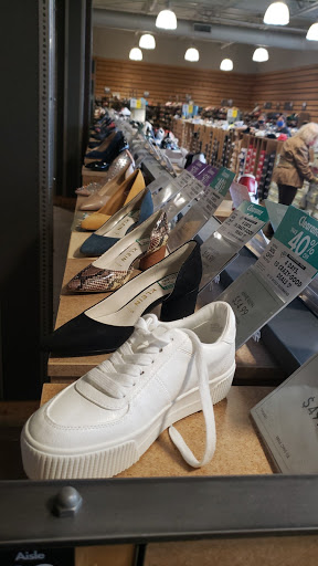 Shoe Store «DSW Designer Shoe Warehouse», reviews and photos, 10400 Old Georgetown Rd, Bethesda, MD 20814, USA