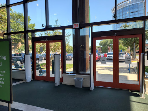 Clothing Store «L.L. Bean», reviews and photos, 8095 Tysons Corner Center, McLean, VA 22102, USA