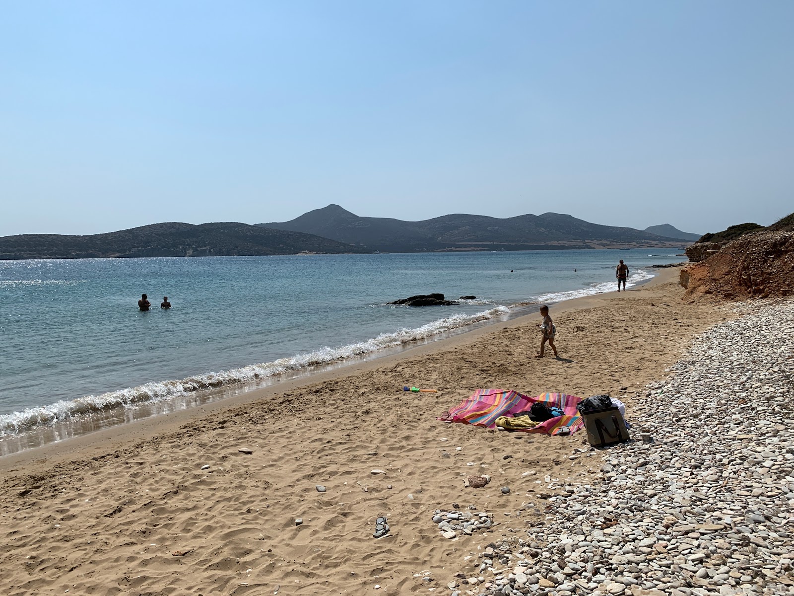 Photo de Agios Georgios beach avec un rivage spacieux
