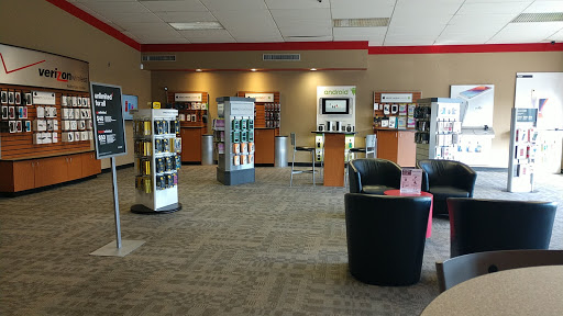 Cell Phone Store «Verizon Authorized Retailer – Cellular Sales», reviews and photos, 901 Havendale Blvd NW, Winter Haven, FL 33881, USA
