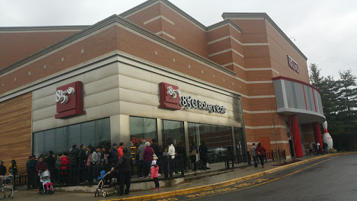 Shopping Mall «Westfield Southcenter», reviews and photos, 2800 Southcenter Mall, Seattle, WA 98188, USA