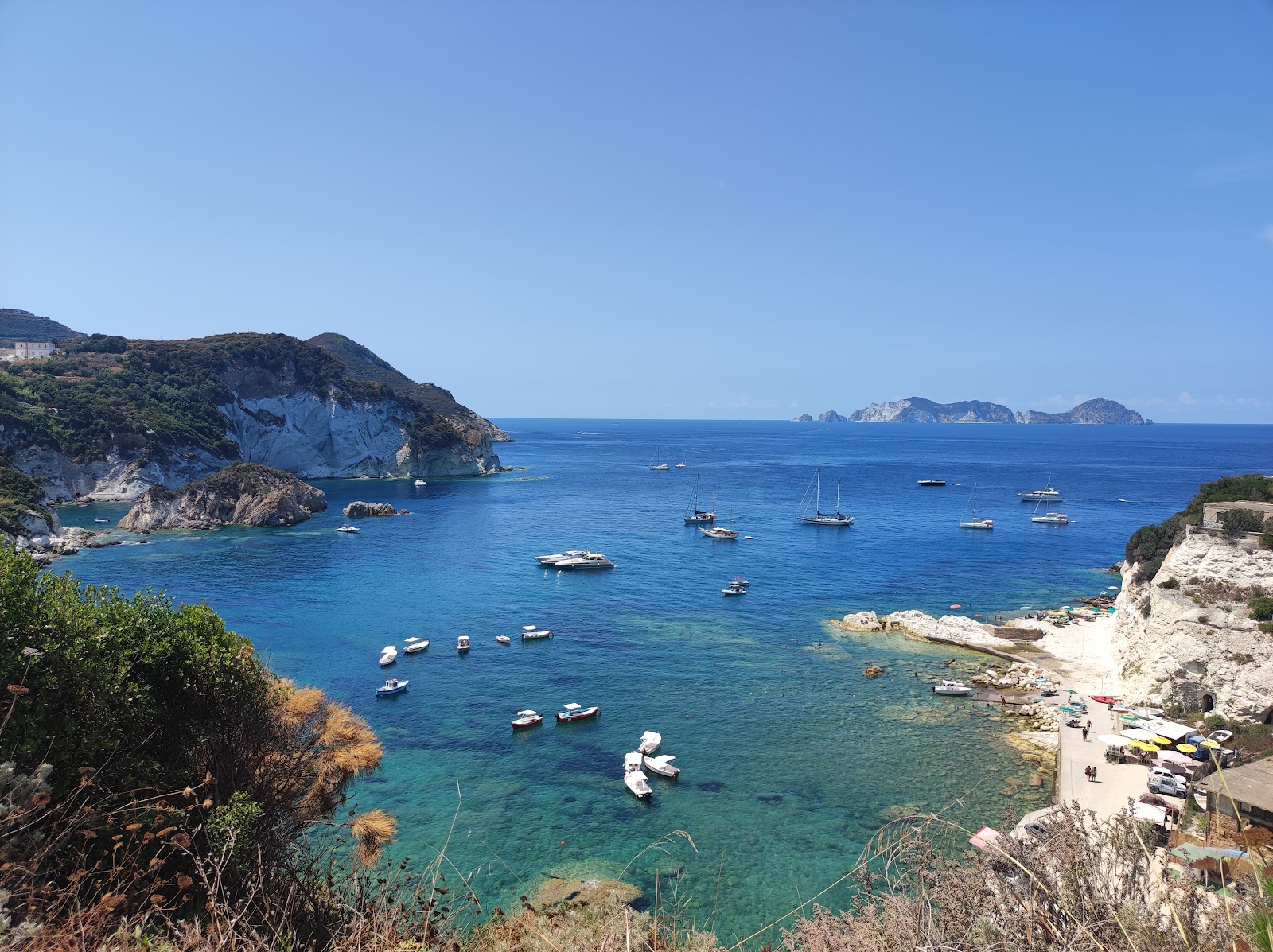 Photo de Cala dell'Acqua zone des équipements