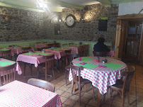 Atmosphère du Restaurant La p'tite ferme à Miniac-Morvan - n°2