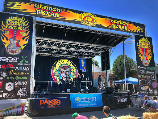 Tobacco Shop «Ashes Smoke Shop Denton», reviews and photos, 420 S Carroll Blvd #105, Denton, TX 76201, USA