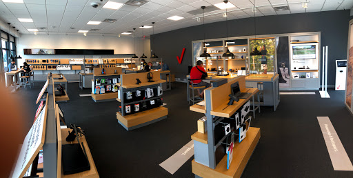 Cell Phone Store «Verizon», reviews and photos, 26036 US-290 #100, Cypress, TX 77429, USA