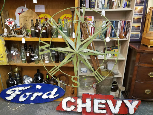 Consignment Shop «Baker Street Curiosity Shop», reviews and photos, 6780 Market St, Wilmington, NC 28405, USA