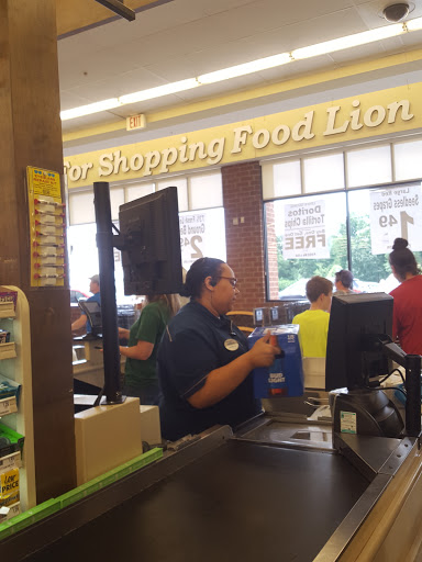 Grocery Store «Food Lion», reviews and photos, 46 Madison Plaza Dr, Madison, VA 22727, USA