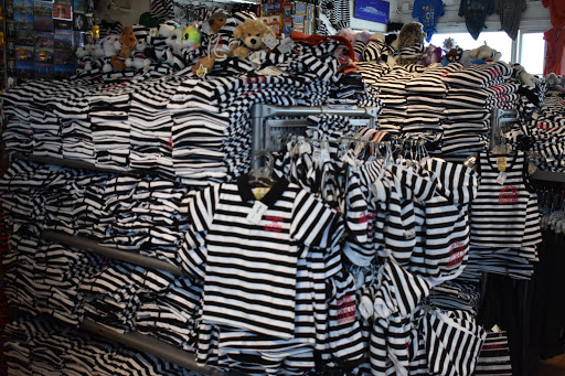 Gift Shop «Alcatraz Gift Shop», reviews and photos, 39 Pier 39 Concourse, San Francisco, CA 94133, USA
