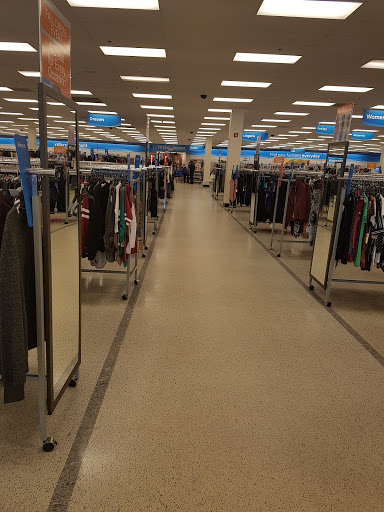 Clothing Store «Ross Dress for Less», reviews and photos, 835 Cortez Rd W, Bradenton, FL 34207, USA