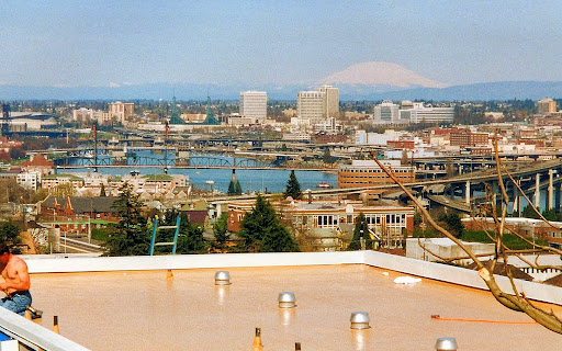 Roofing Contractor «Dial One Roofing of Oregon Inc.», reviews and photos, 1515 SW Multnomah Blvd, Portland, OR 97219, USA