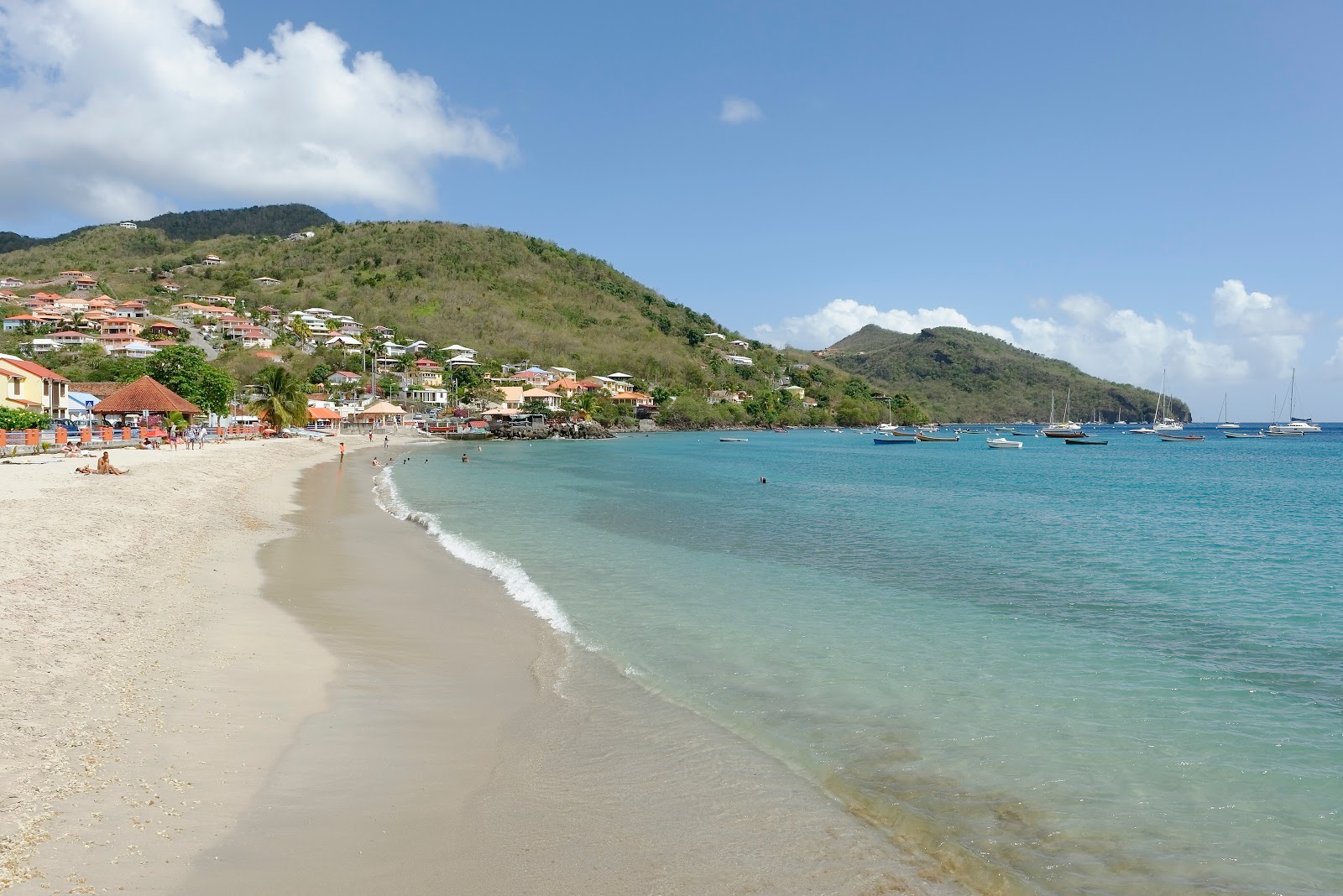 Foto af Plage du Bourg faciliteter område